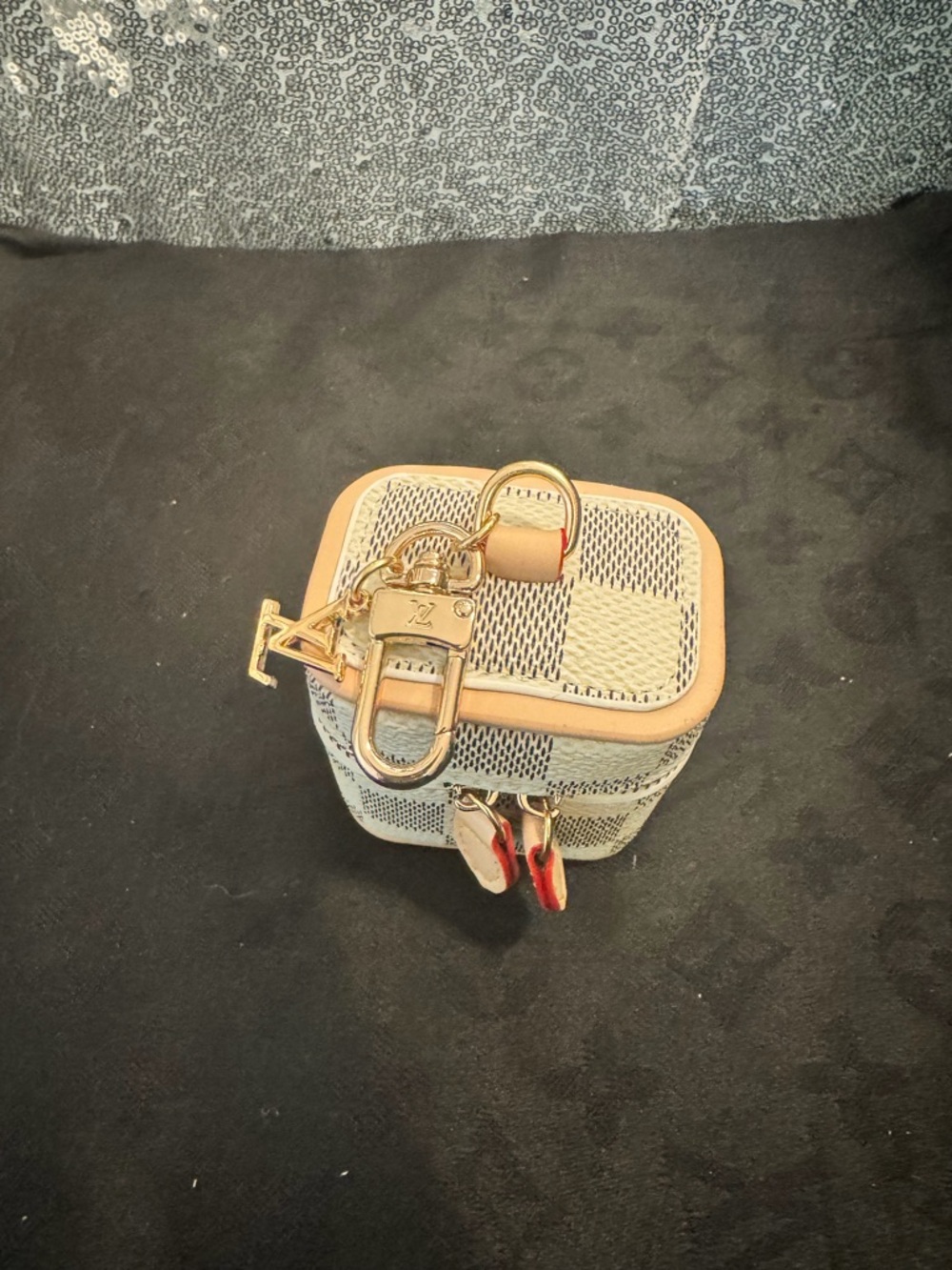 Louis Vuitton Ivory and Navy Damier Azur Mini Vanity Charm with Gold Hardware - Picture 6 of 7